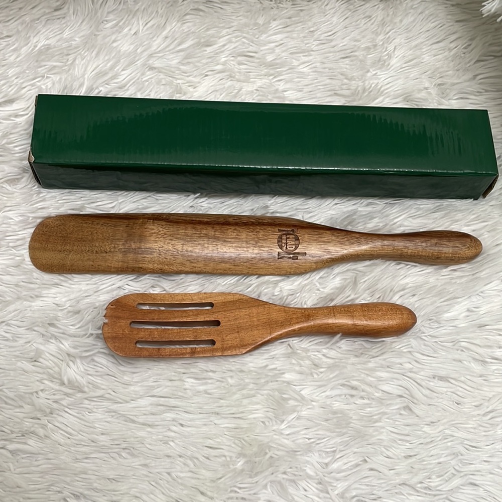 New in packaging Mad Hungry Acacia Wooden Spurtle Set